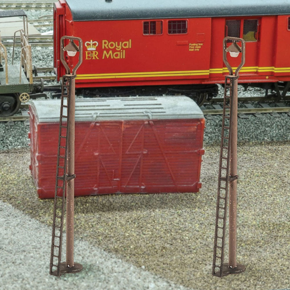 MODELSCENE YARD LAMPS (6) 5047