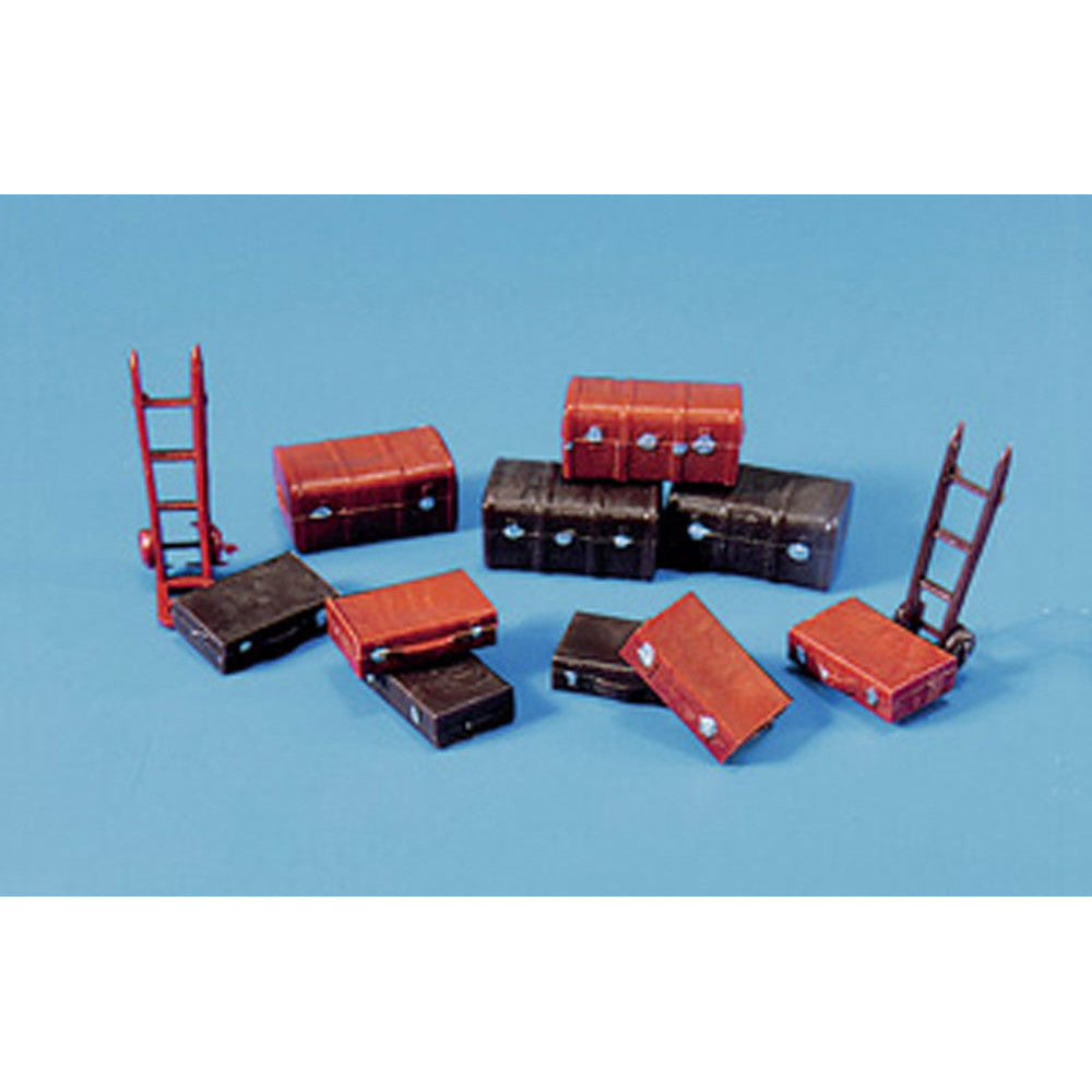 MODELSCENE TRUNKS (4), SUITCASES (6) & TROLLEY ‘SACK TRUCK’ (2) 5062